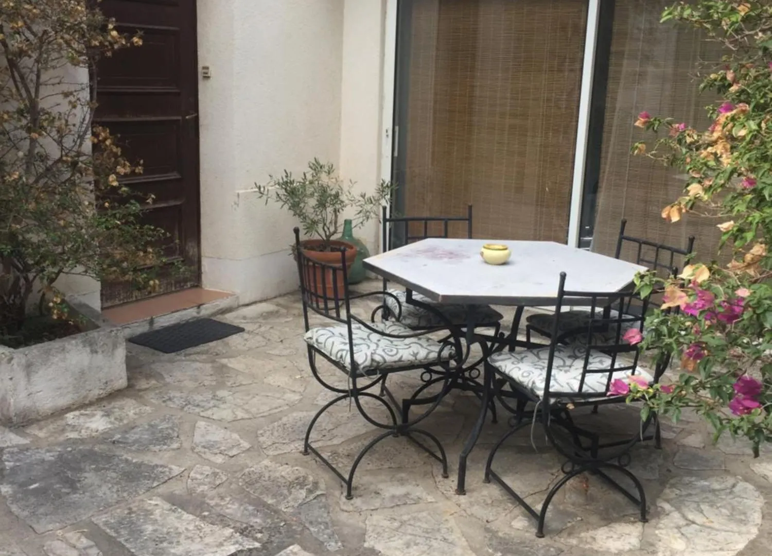 Studio A Allauch 0*,  France